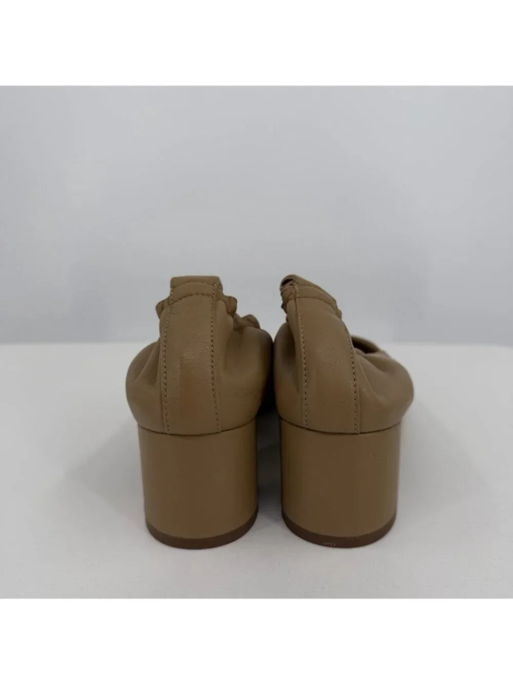 Everlane Italian Leather Day Heel Light Taupe 10 Women's Elastic Back Comfort